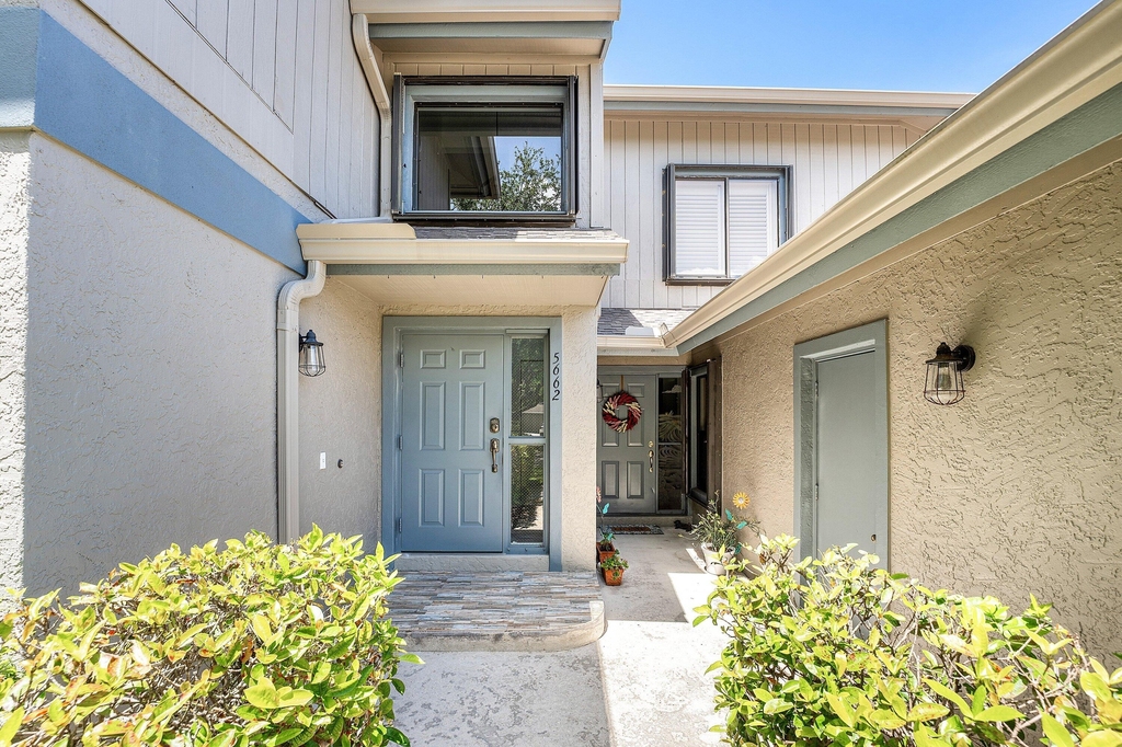 5662 Se Schooner Oaks Way - Photo 4