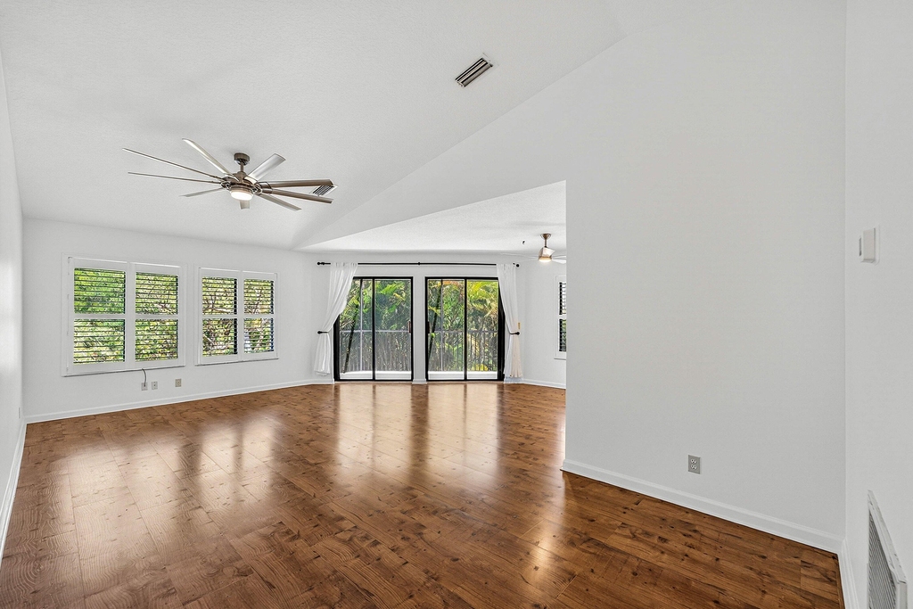 5662 Se Schooner Oaks Way - Photo 6