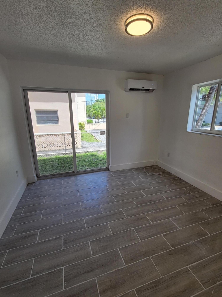310 Nw 16th Avenue - Photo 9