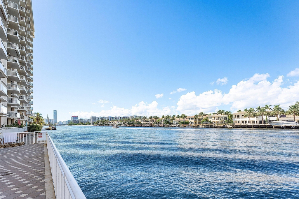 1600 S Ocean Drive - Photo 43