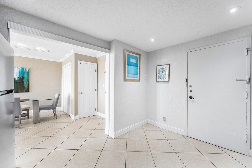 1600 S Ocean Drive - Photo 2