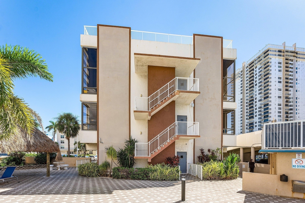 1600 S Ocean Drive - Photo 45