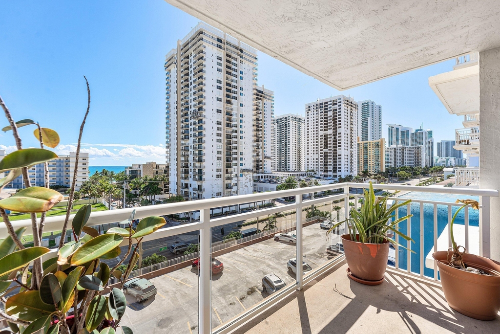 1600 S Ocean Drive - Photo 21