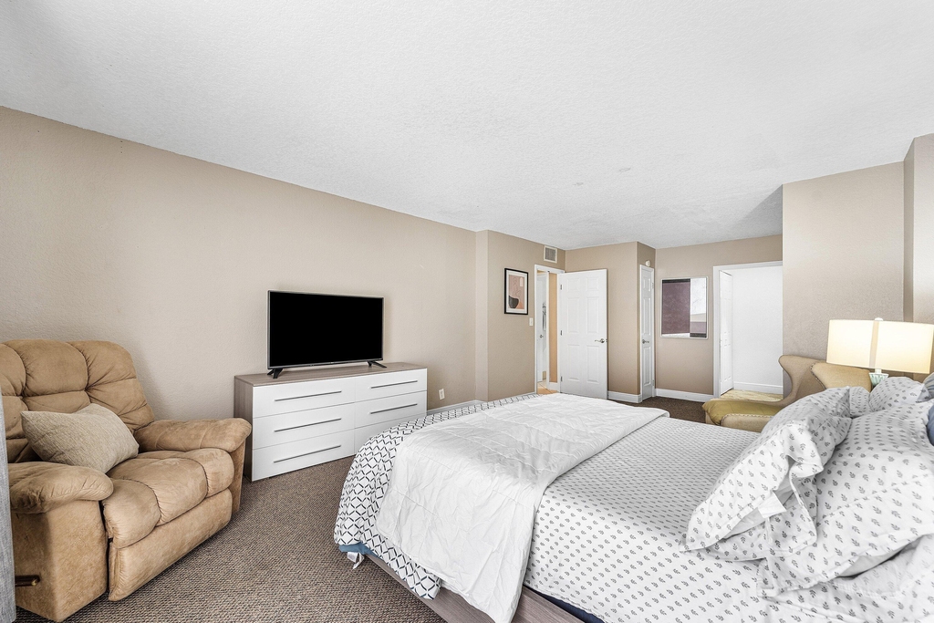 1600 S Ocean Drive - Photo 17