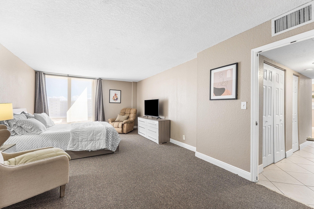1600 S Ocean Drive - Photo 18