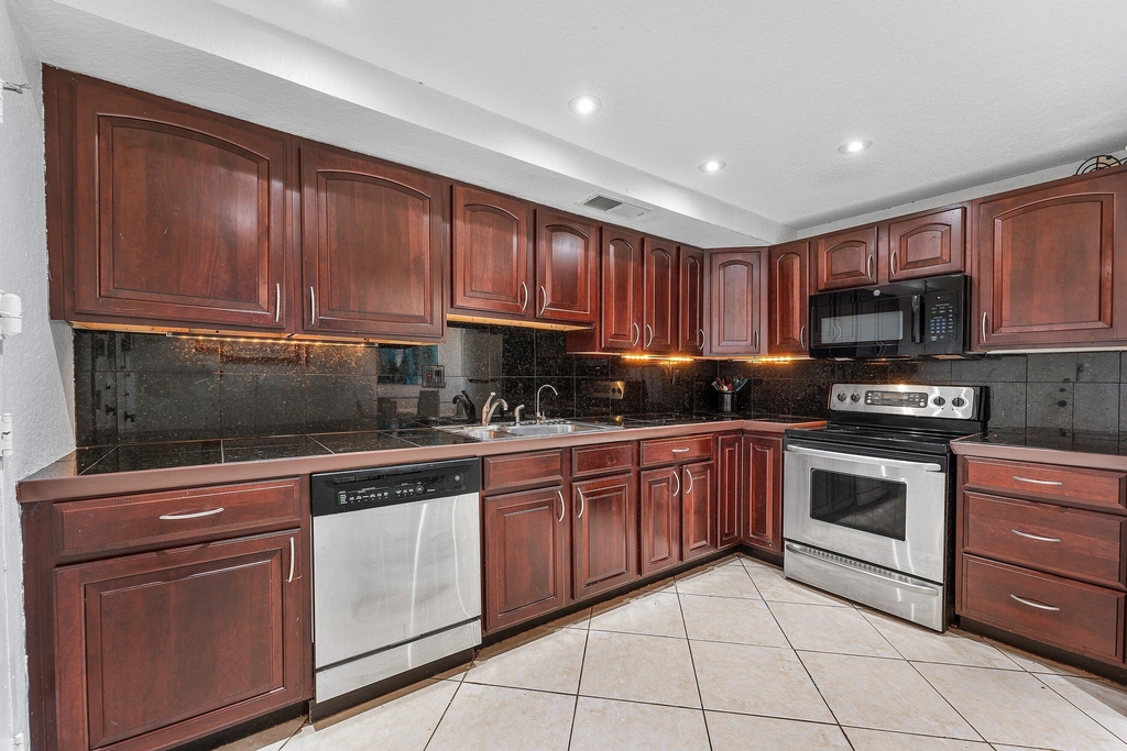 1600 S Ocean Drive - Photo 6