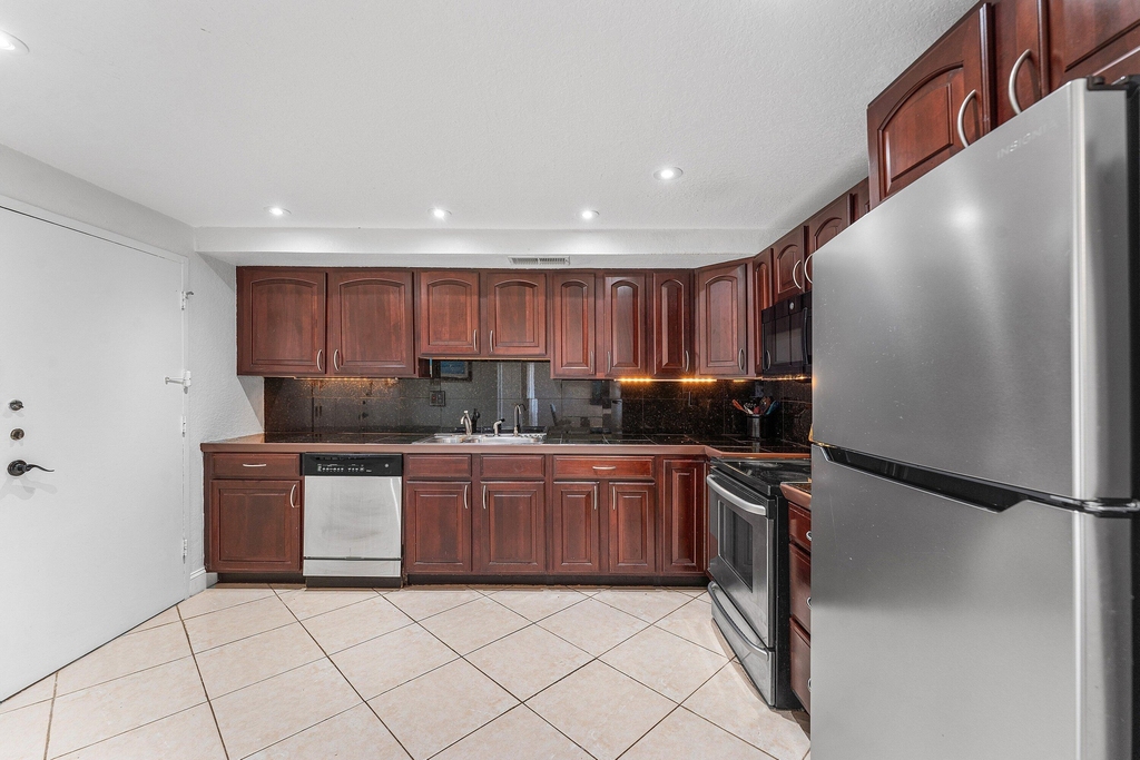 1600 S Ocean Drive - Photo 5