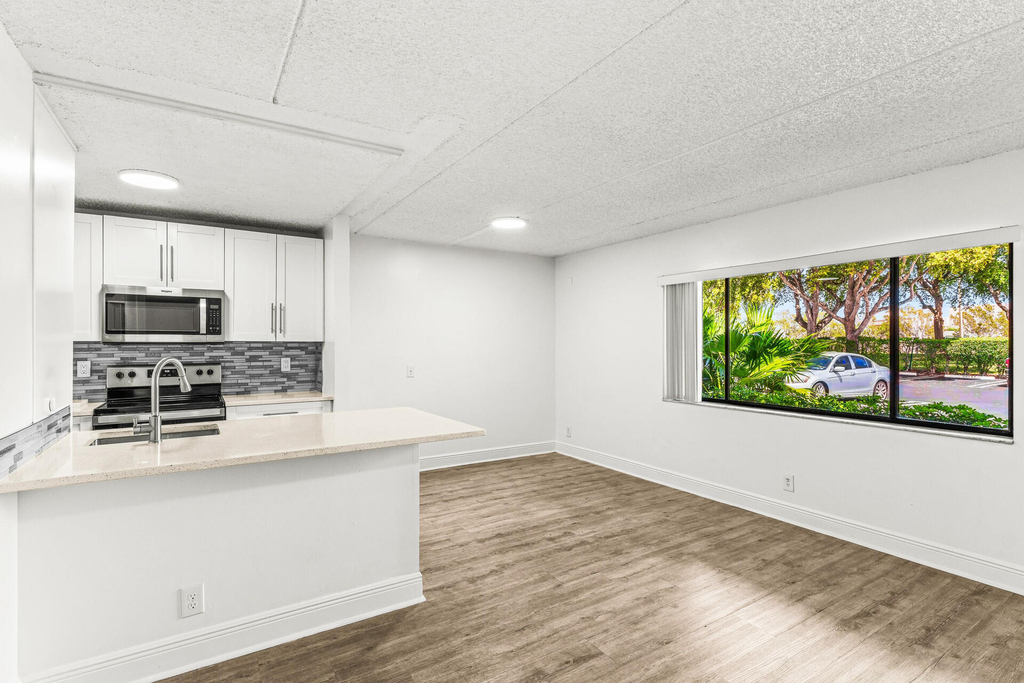 507 Meadows Circle - Photo 10