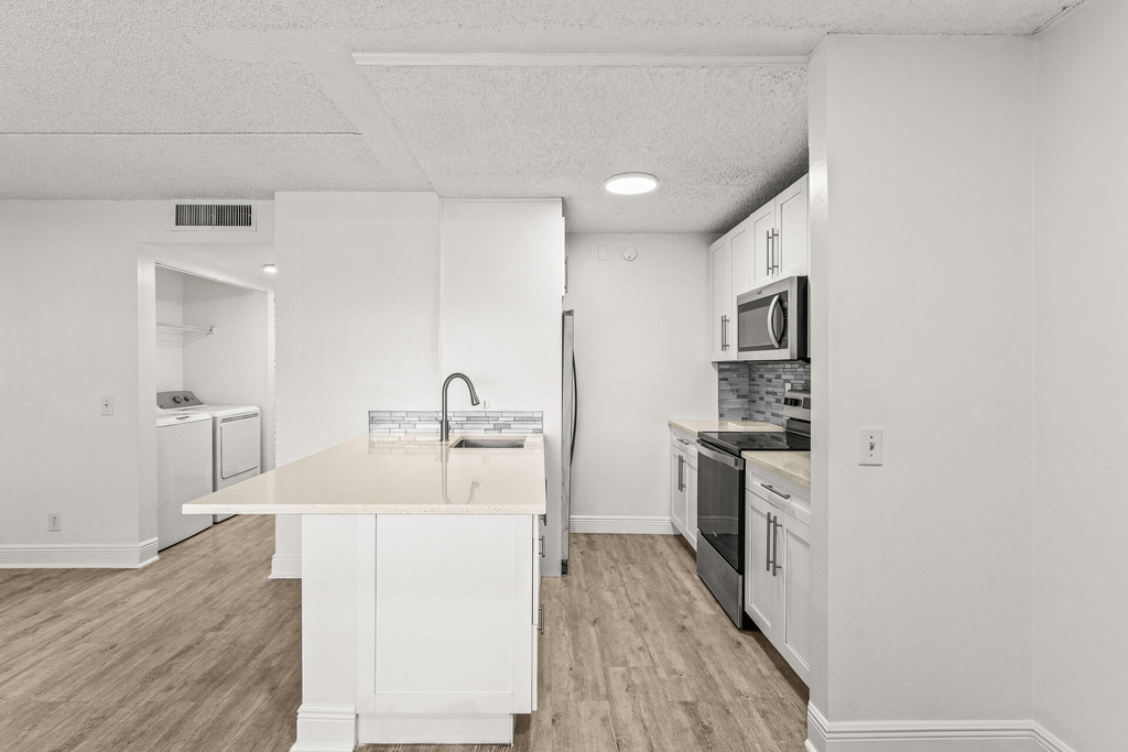 507 Meadows Circle - Photo 3