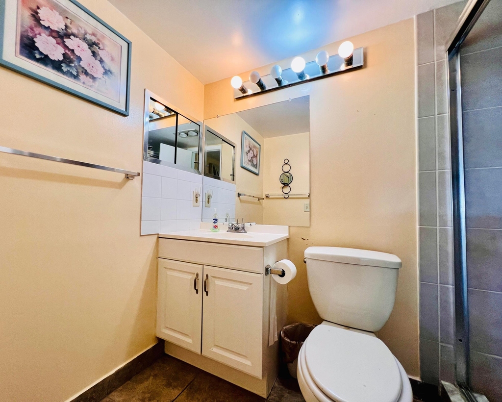 142 Cambridge F - Photo 8