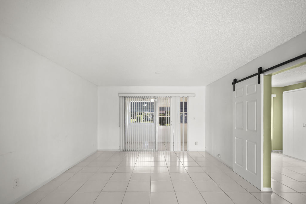 2500 Fiore Way - Photo 1