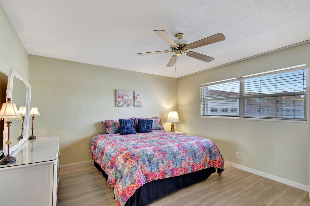 100 Shore Court - Photo 22