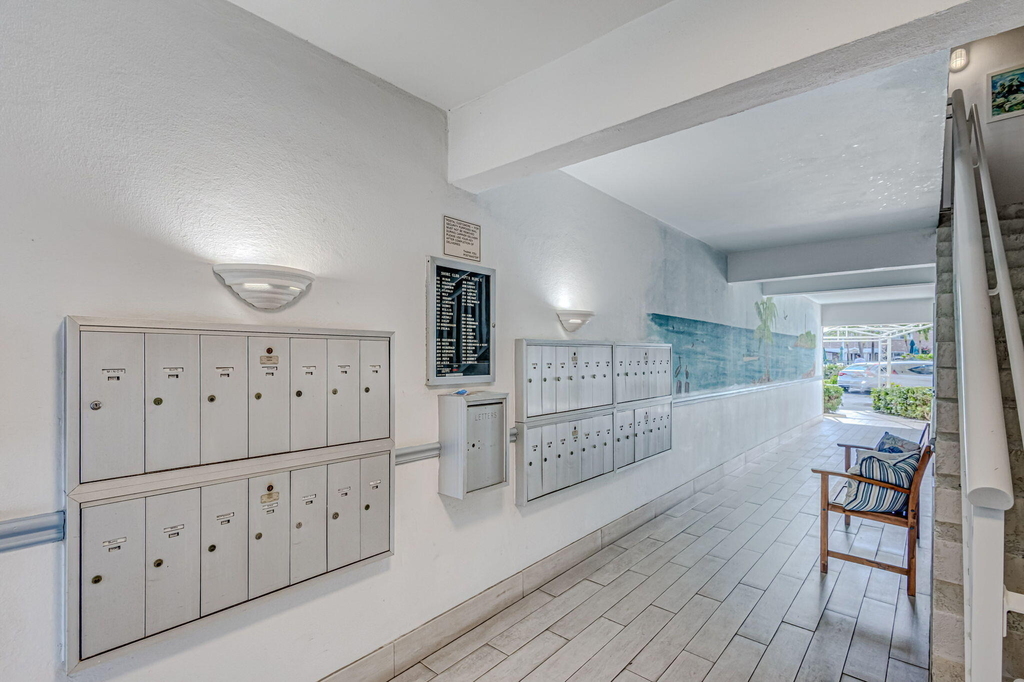 100 Shore Court - Photo 43
