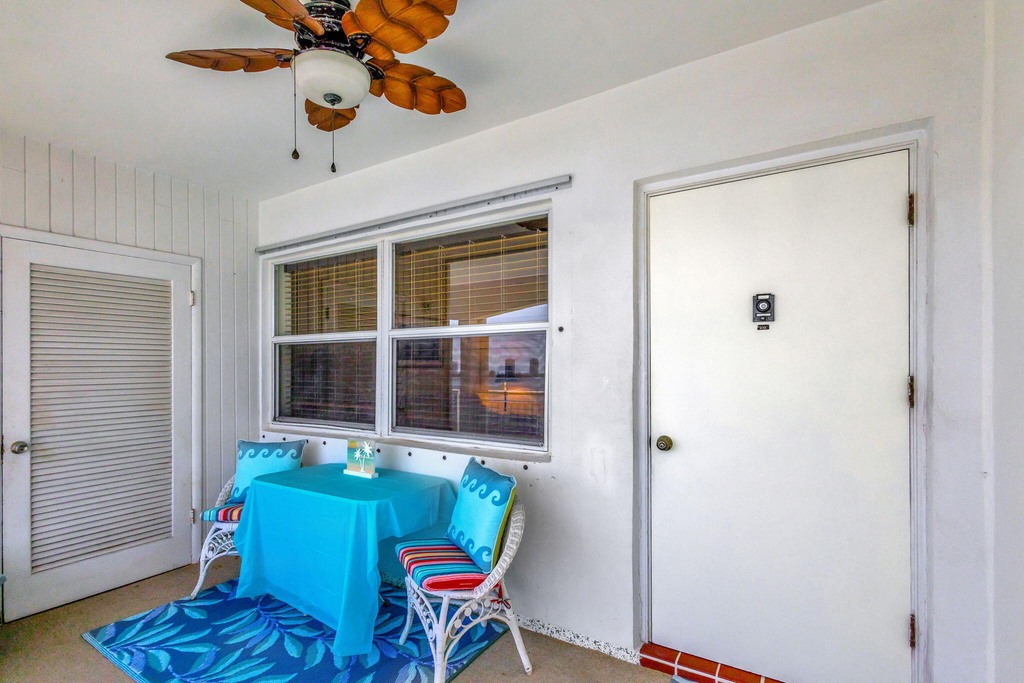 100 Shore Court - Photo 6