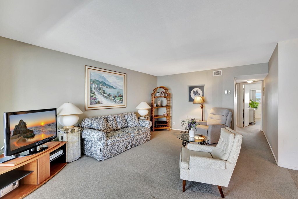 100 Shore Court - Photo 10