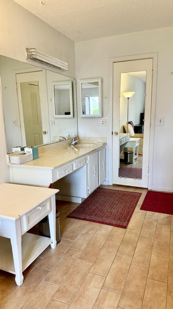 1551 Nw 20th Avenue - Photo 13