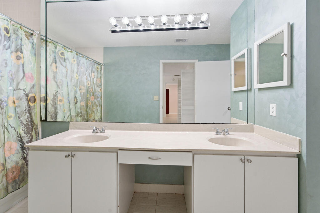 5562 Reynolds Road - Photo 9