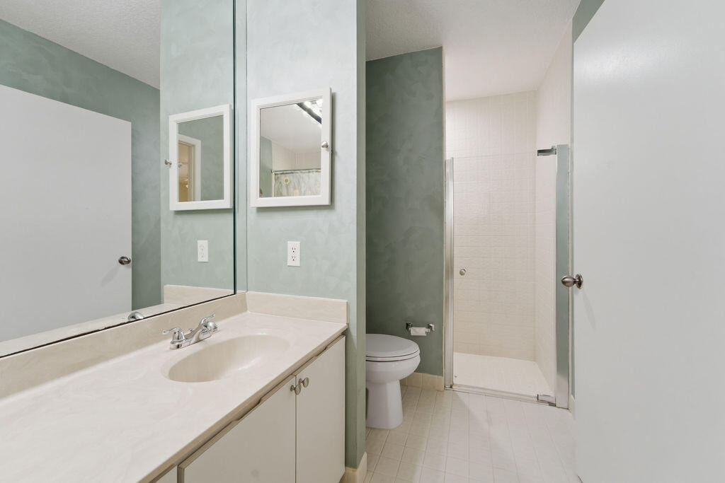 5562 Reynolds Road - Photo 10