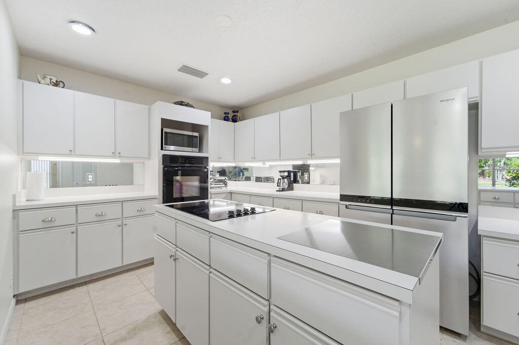 5562 Reynolds Road - Photo 15