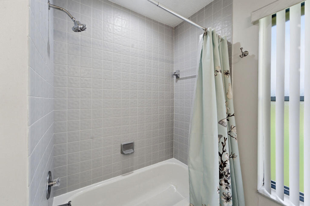 5562 Reynolds Road - Photo 24