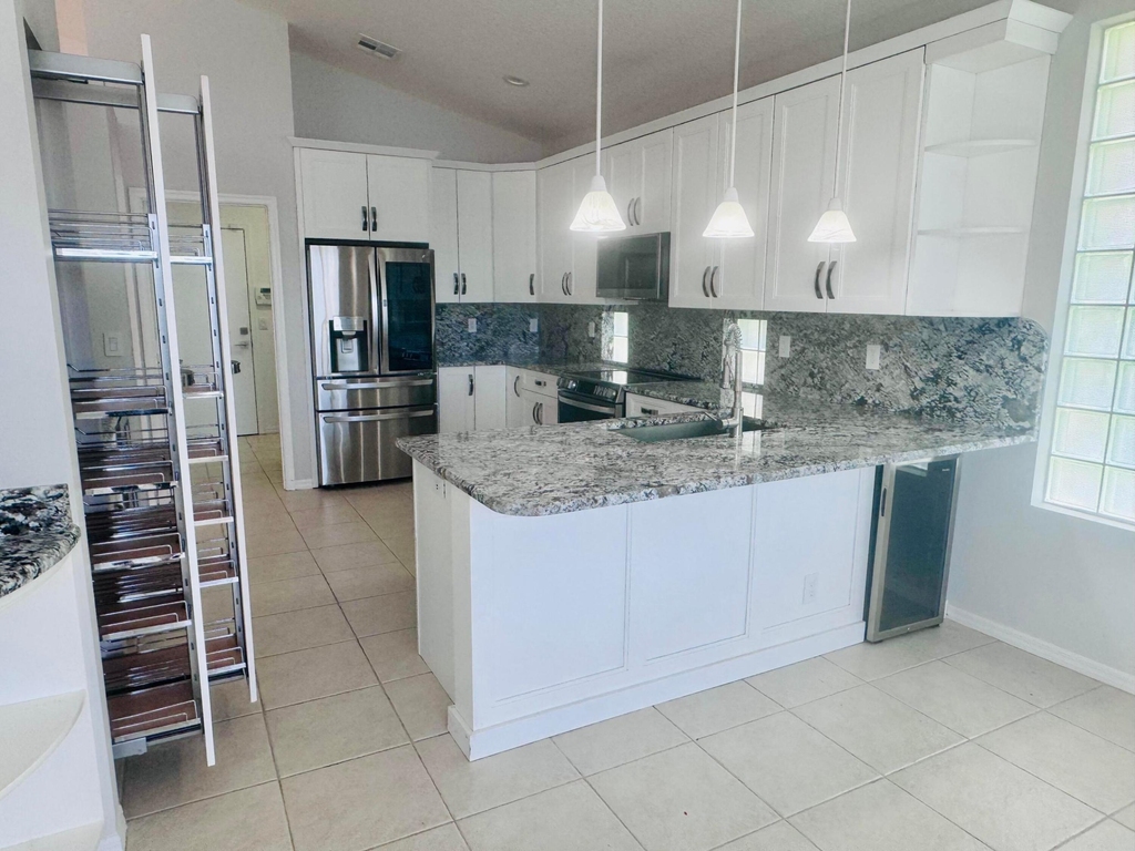 9360 Cove Point Circle - Photo 8