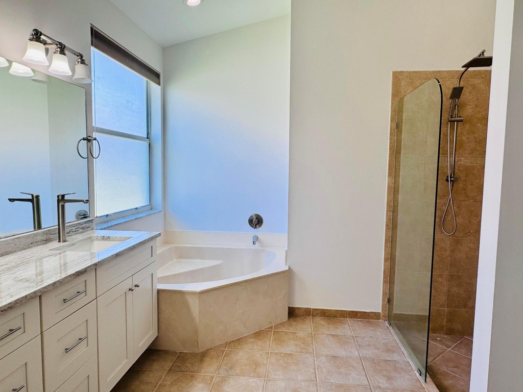 9360 Cove Point Circle - Photo 15