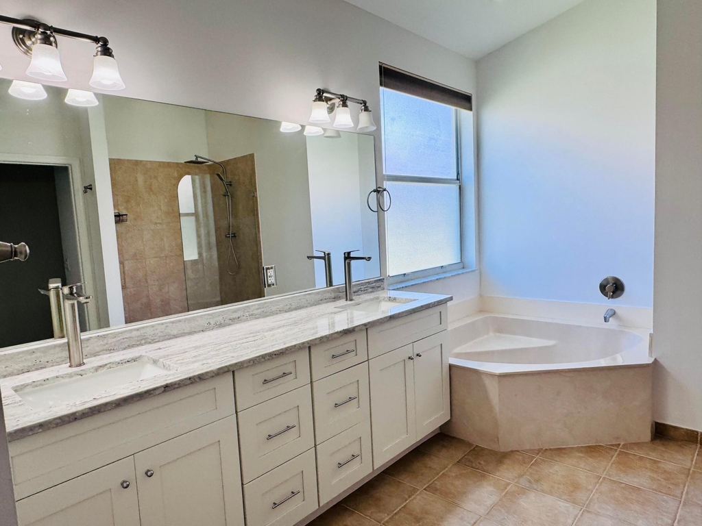 9360 Cove Point Circle - Photo 14