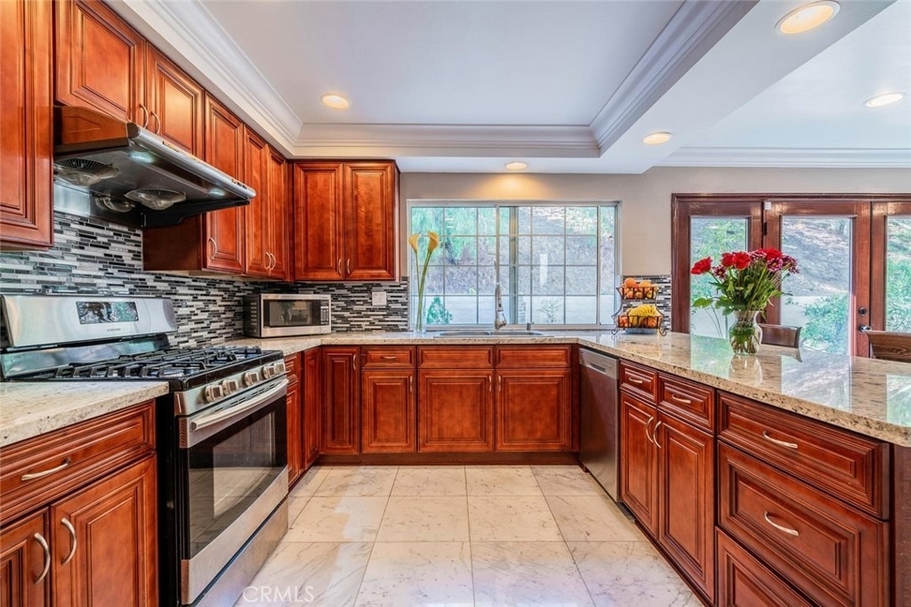 27061 Esward Drive - Photo 6