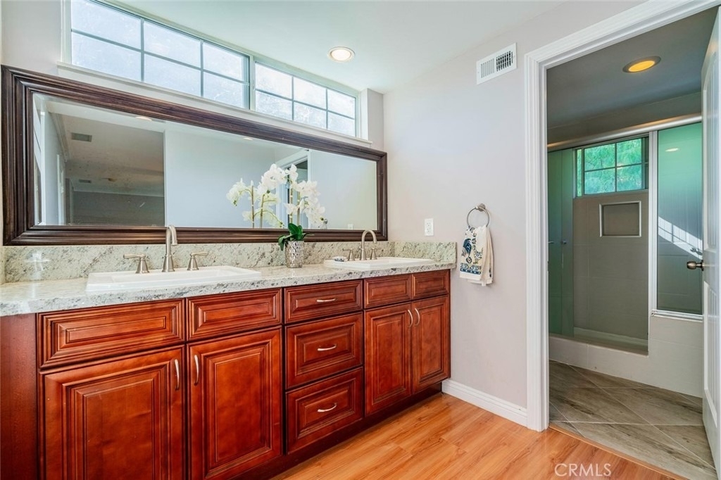 27061 Esward Drive - Photo 11