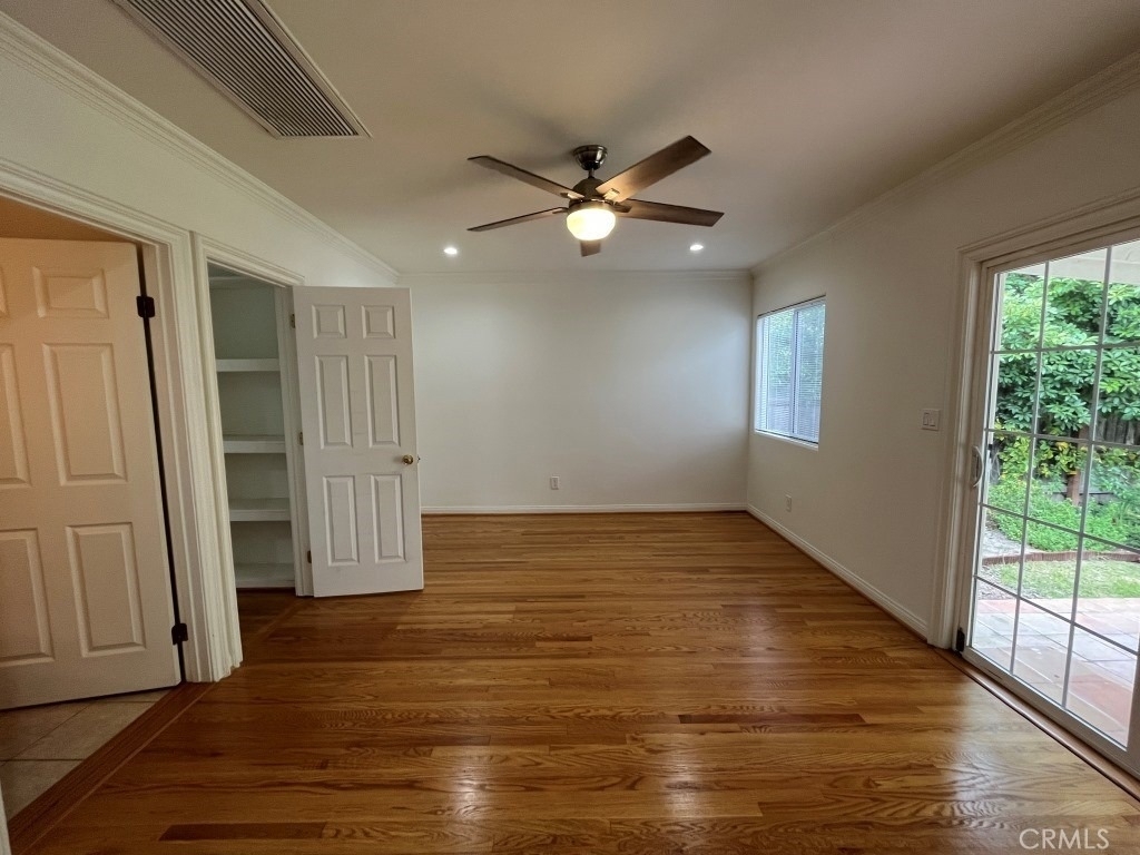 4316 Greenbush Avenue - Photo 13