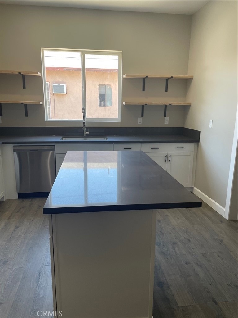 1183 W 24th Street - Photo 2