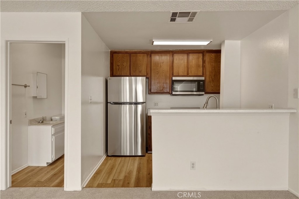 17312 Chatsworth Street - Photo 4