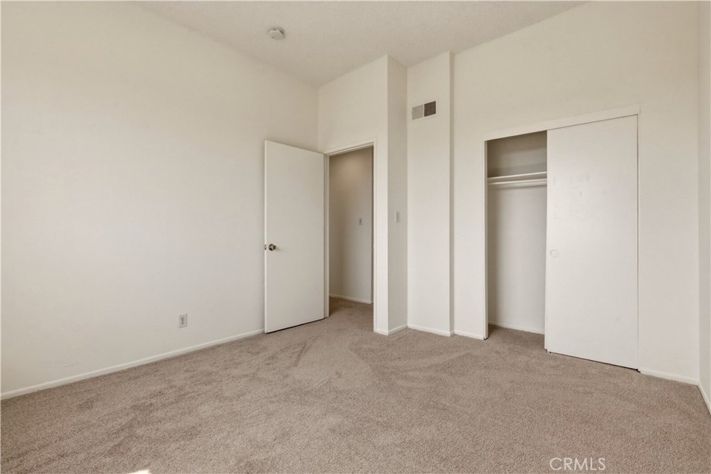 17312 Chatsworth Street - Photo 7