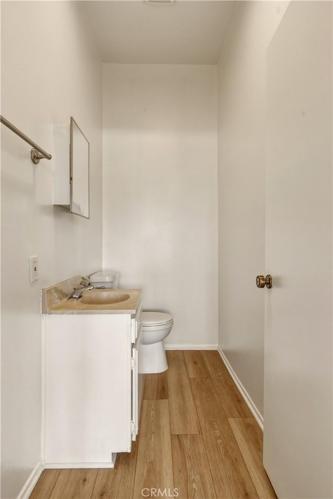 17312 Chatsworth Street - Photo 8