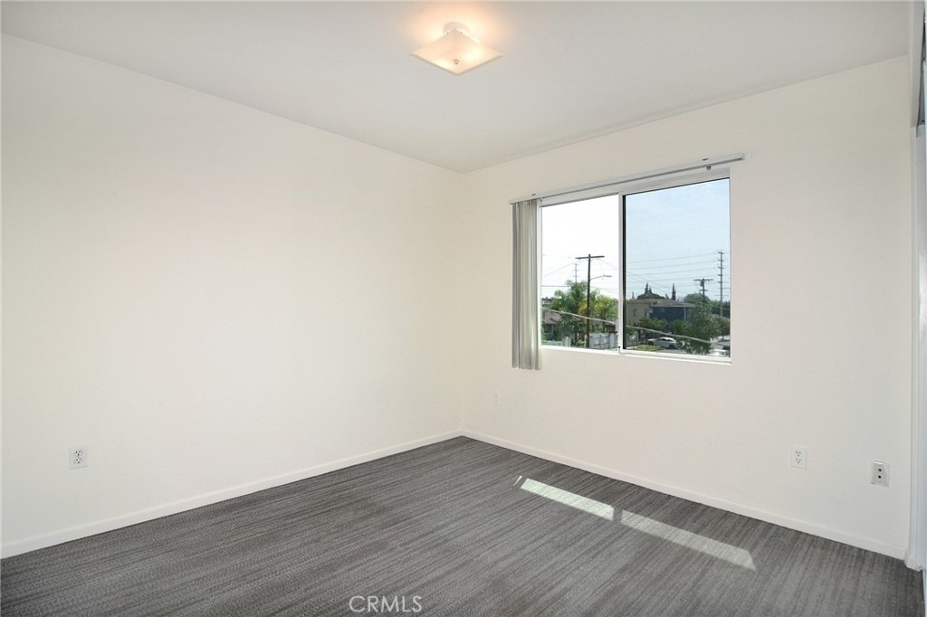 6843 Agnes Avenue - Photo 7