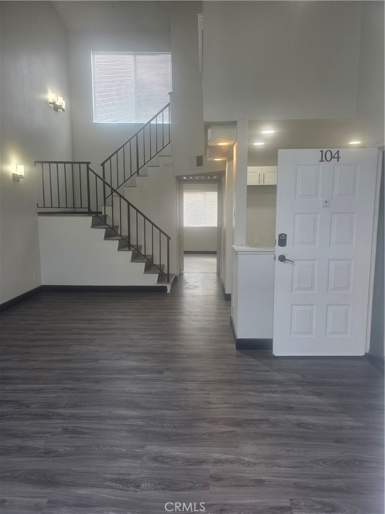 11150 Glenoaks - Photo 0