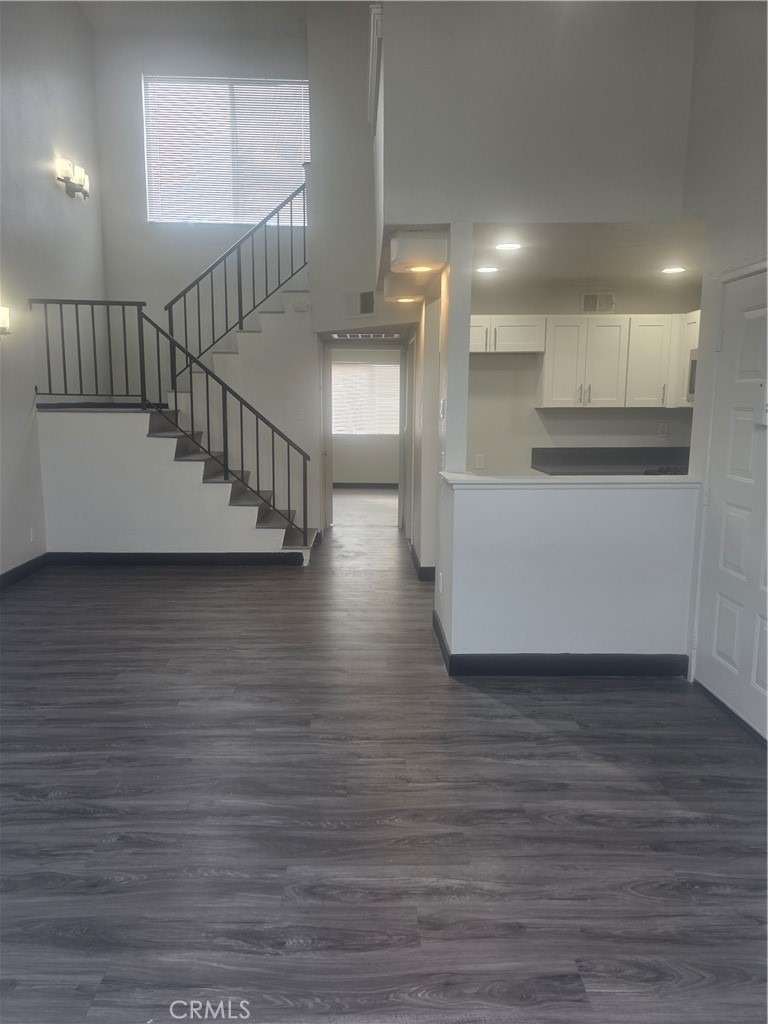 11150 Glenoaks - Photo 1