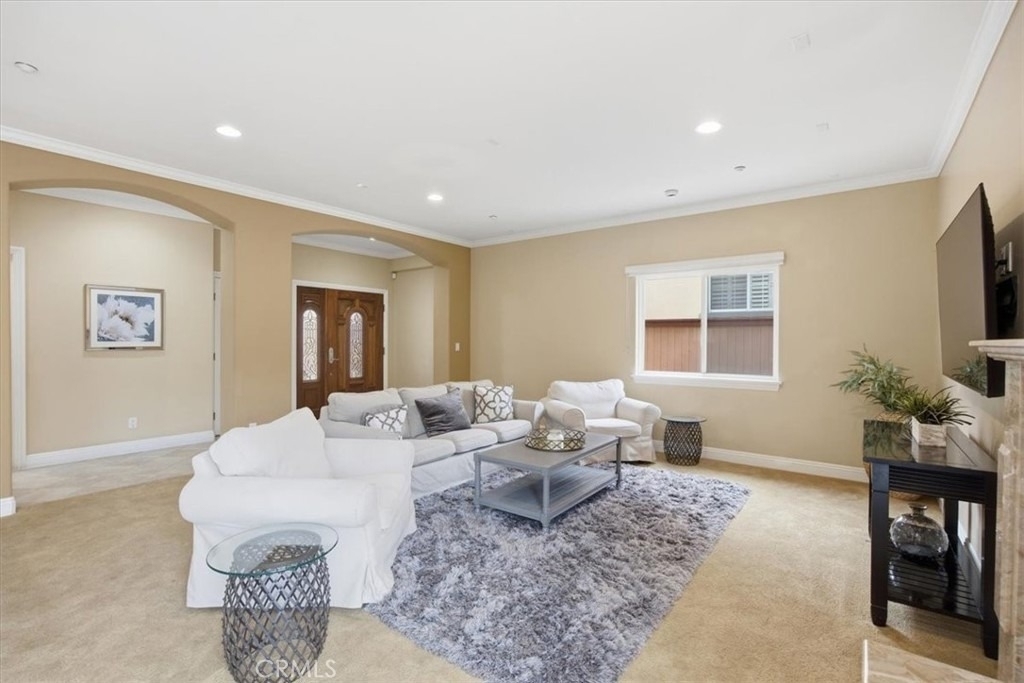 1805 Speyer Lane - Photo 2