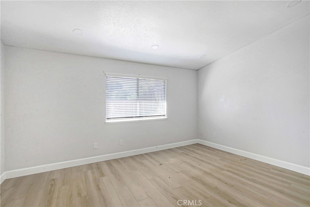 1142 W King Street - Photo 8