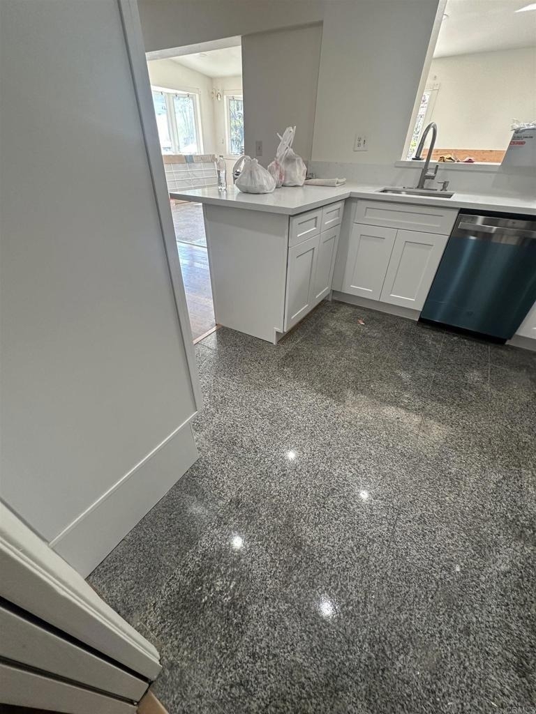1798 E Sherbrooke Street Street E - Photo 2