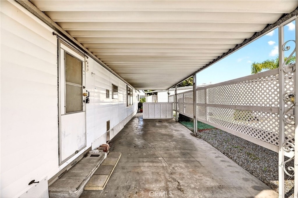 893 S Palm Avenue - Photo 4