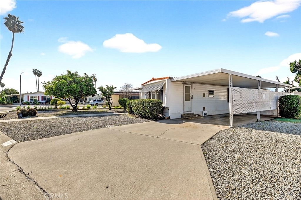 893 S Palm Avenue - Photo 5