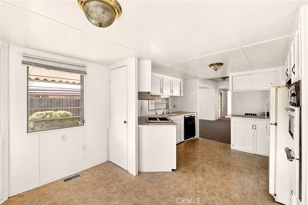 893 S Palm Avenue - Photo 6