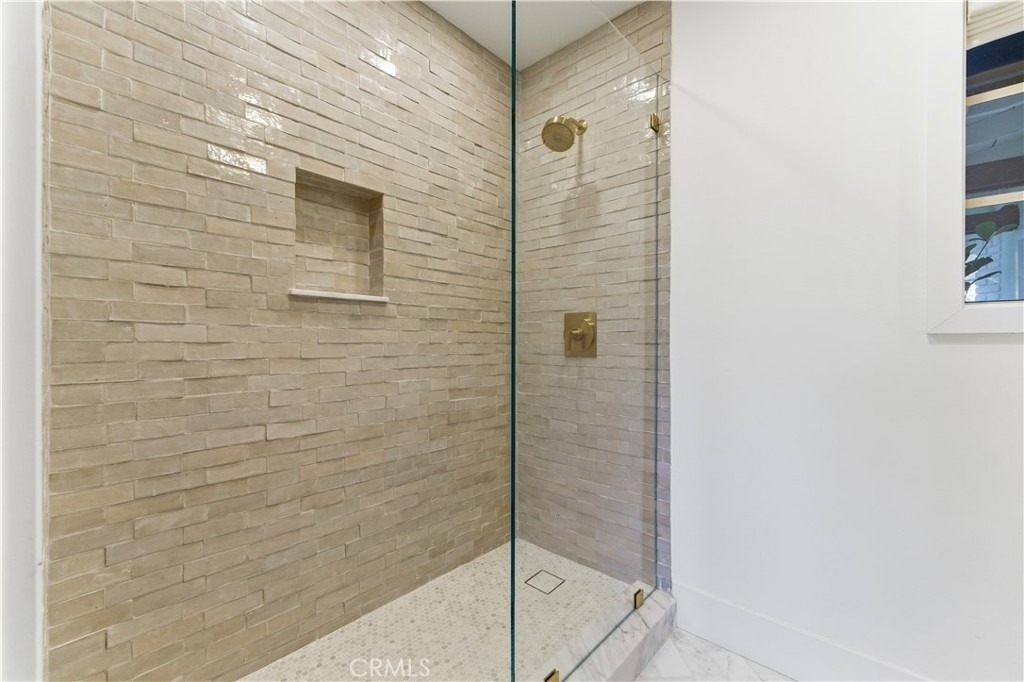 515 Kings Place - Photo 17