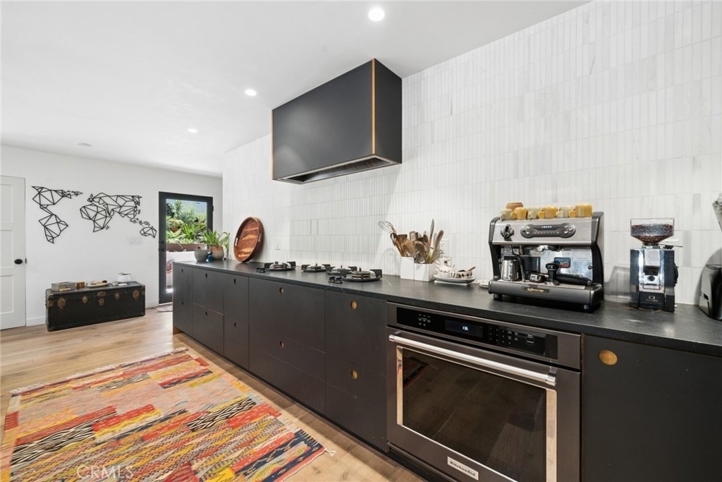 1377 Lewellyn - Photo 13