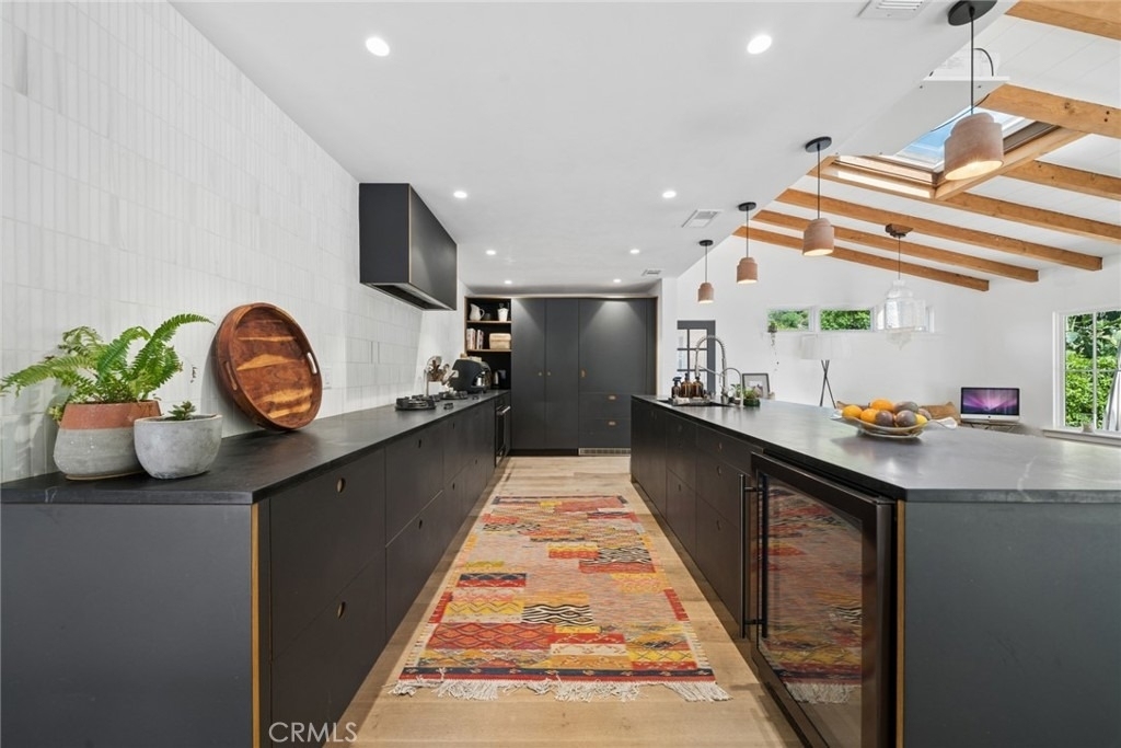 1377 Lewellyn - Photo 5