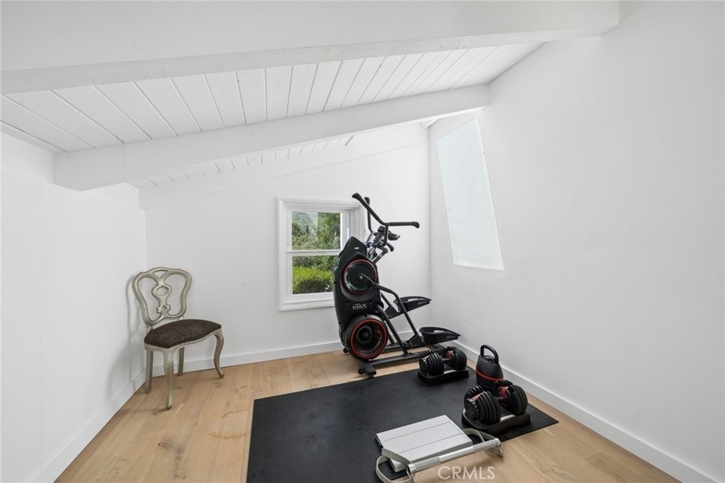 1377 Lewellyn - Photo 16