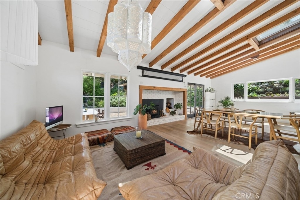 1377 Lewellyn - Photo 10