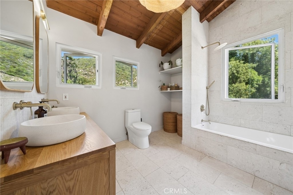 1377 Lewellyn - Photo 17