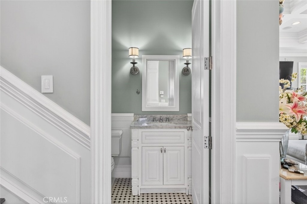 4533 Farmdale Avenue - Photo 54